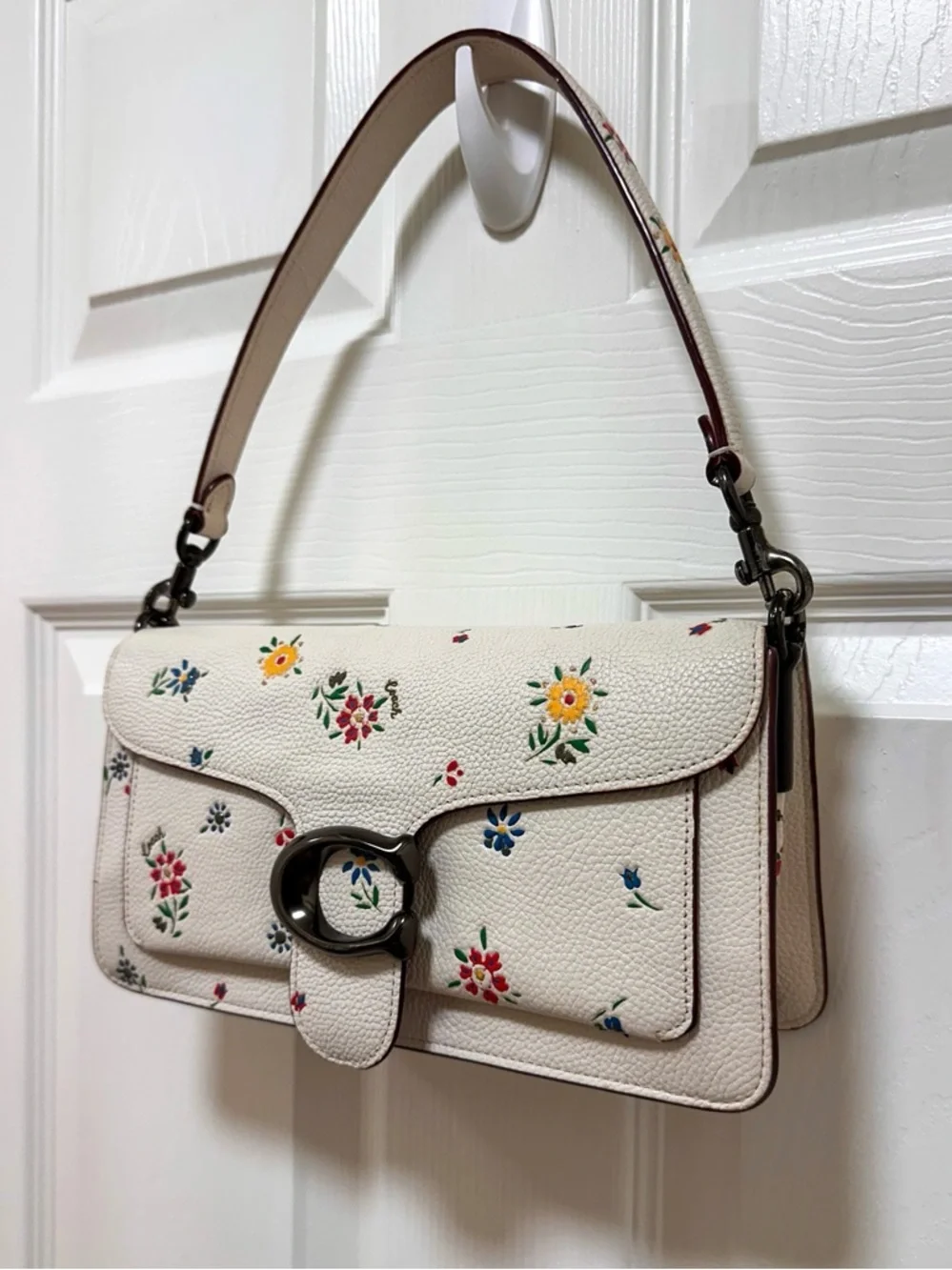 Coach Tabby 26 Wildflower Print Chalk Pebbled Leather Shoulder Bag - Picture 4 of 17